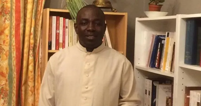 cote-divoire-retour-de-laurent-gbagbo-a-leglise-catholique-un-pretre-recadre-les-esprits